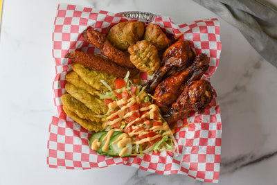 Fritay (Poulet) + Plantain + Accra  + Marinade + Salade + Pikliz