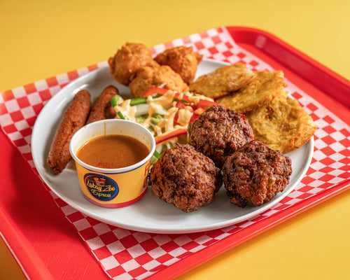 Fritay Boulette de Viande + Plantain + Accra + Marinade + Salade + Pikliz